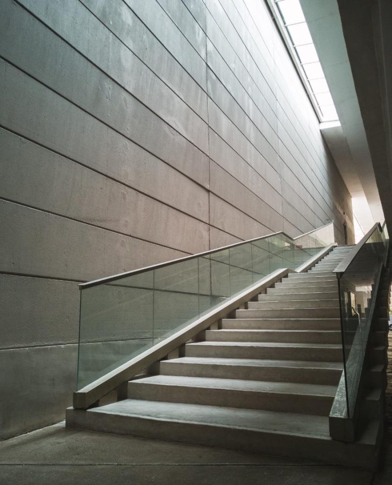 modern-architecture-stairs-going-up-in-a-building-2023-11-27-05-36-27-utc.jpg modern-architecture-stairs-going-up-in-a-building-2023-11-27-05-36-27-utc.jpg